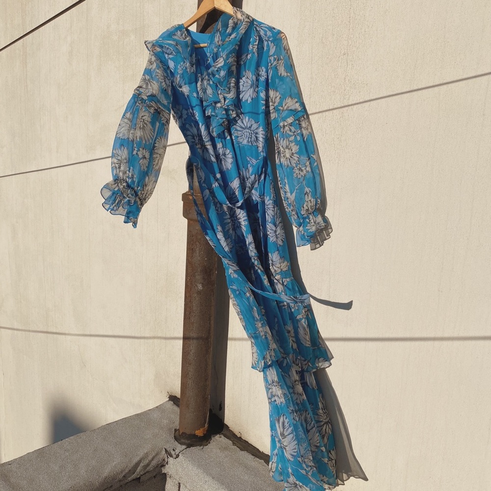 Amanda Uprichard blue floral maxi dress size S with slit